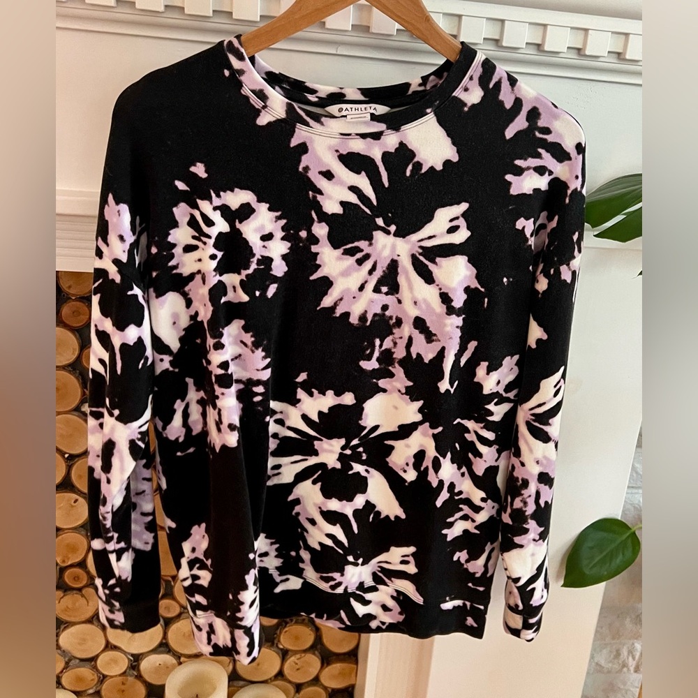 Athleta Black and Pink Tie-Dye Crewneck Sweatshirt